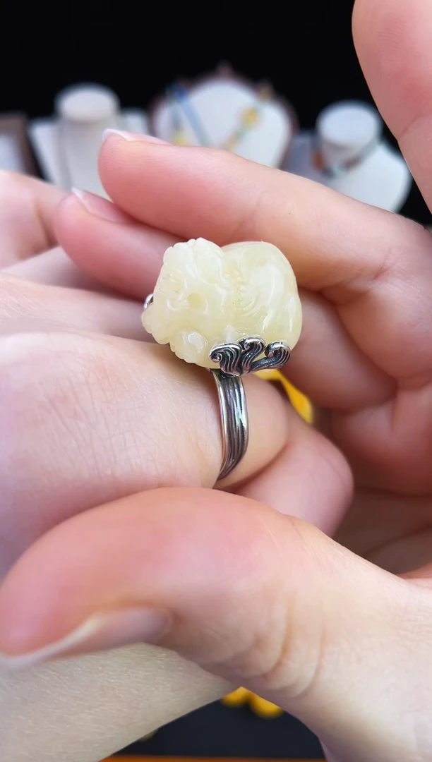 琥珀未镶嵌珠宝奇石柒月