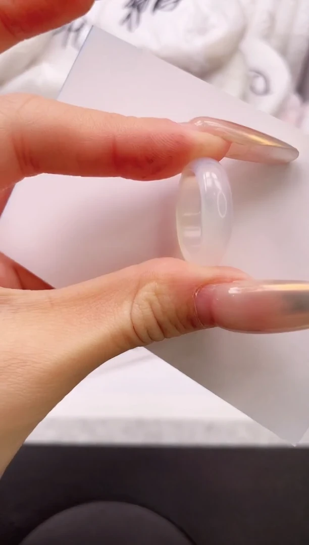 【闪购商品】石英质玉手镯未镶嵌素圈戒指白