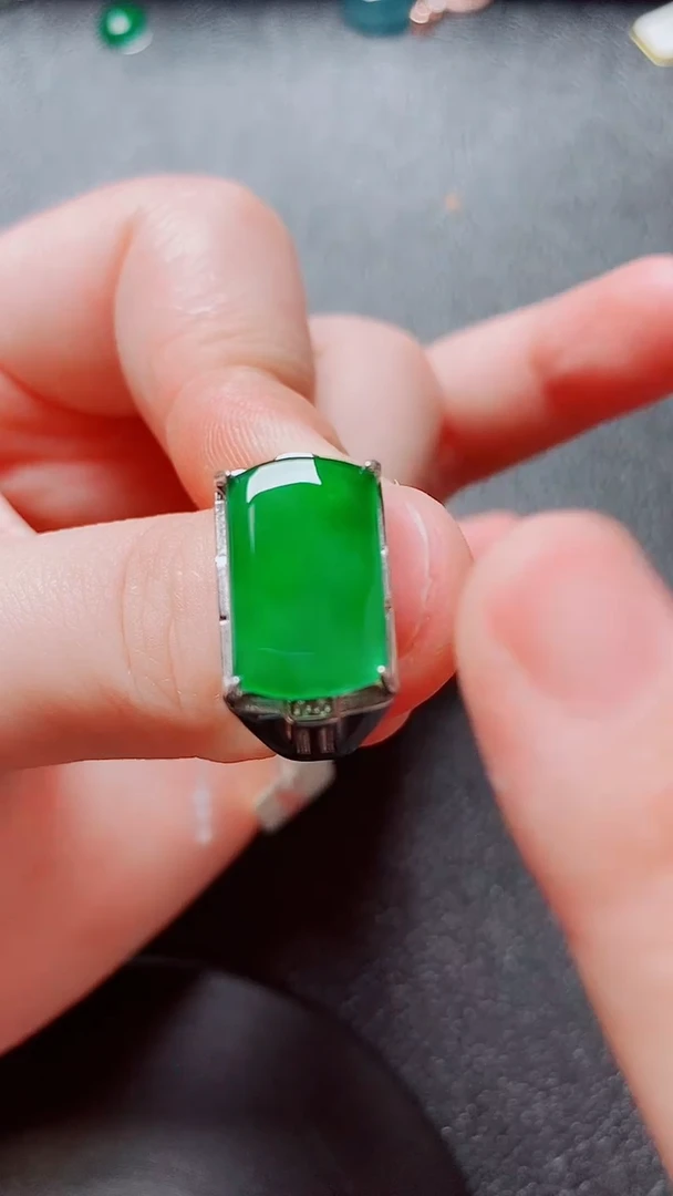 翡翠戒指银S925镶嵌翡翠