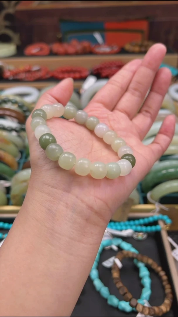 未镶嵌手镯和田玉1