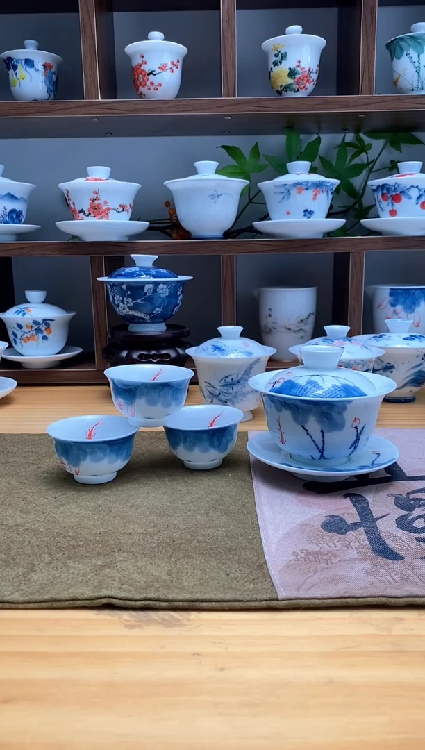 【闪购商品】手绘莲花150CC三才盖碗套装莲花150CC三才盖碗+3功夫杯