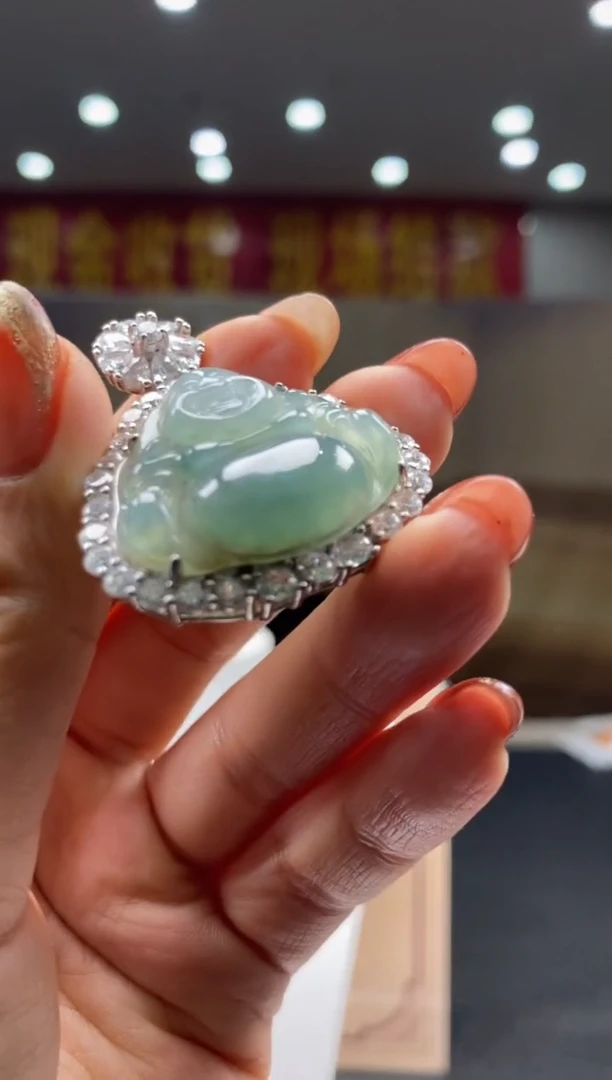 【闪购商品】翡翠颈饰未镶嵌********75