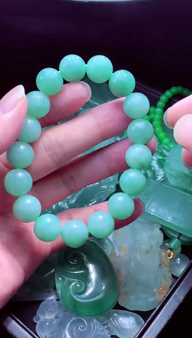 未镶嵌定制翡翠粉*?翡翠毛货定制