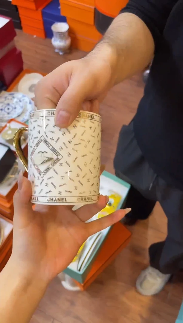杯鸿辉家品牌瓷器，京东包邮！