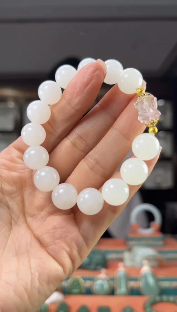 颈饰未镶嵌和田玉佩佩12mm左右