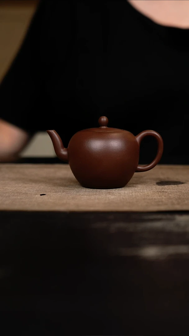 茶壶紫砂紫砂壶 老紫泥 美人肩 135cc