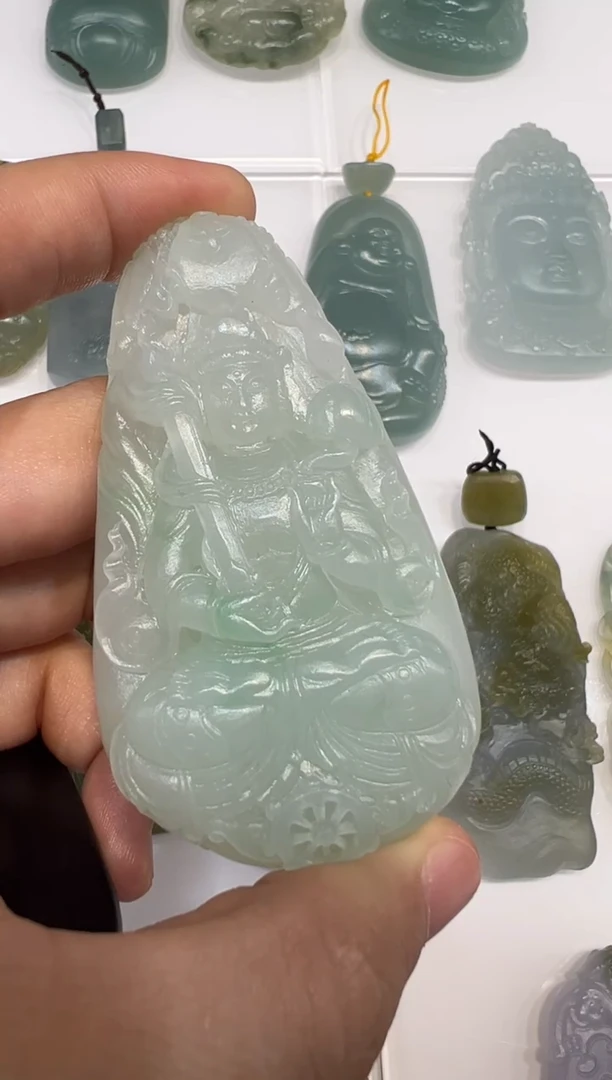 未镶嵌定制翡翠虚空