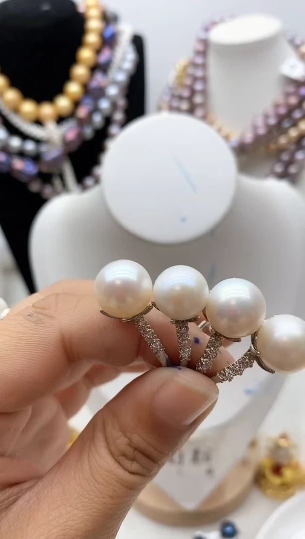 【闪购商品】淡水珍珠颈饰钛钢42