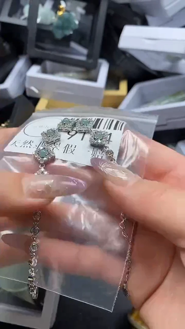 吊坠(不含链)未镶嵌翡翠9194