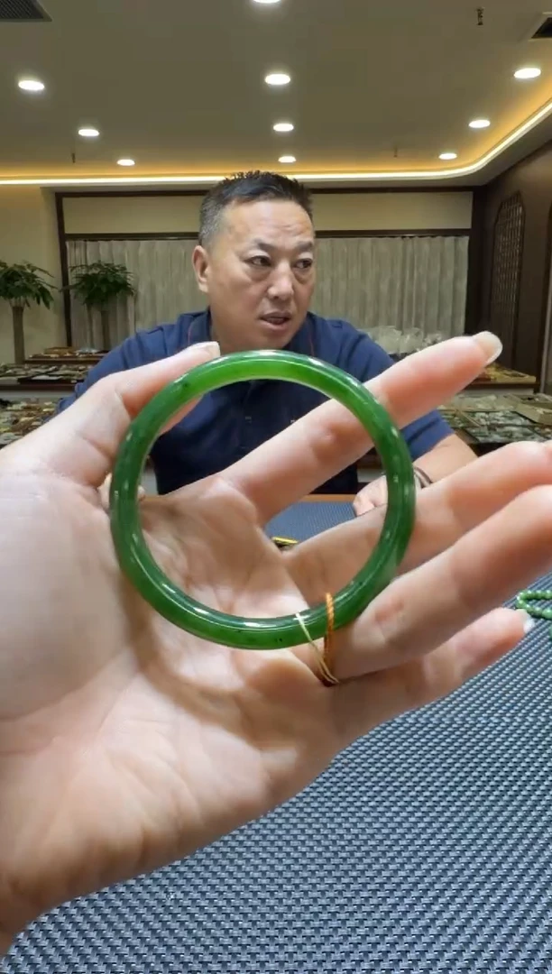 颈饰未镶嵌和田玉手镯57