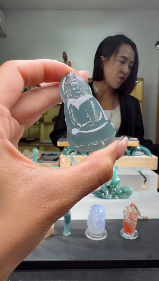 吊坠(不含链)未镶嵌翡翠观音