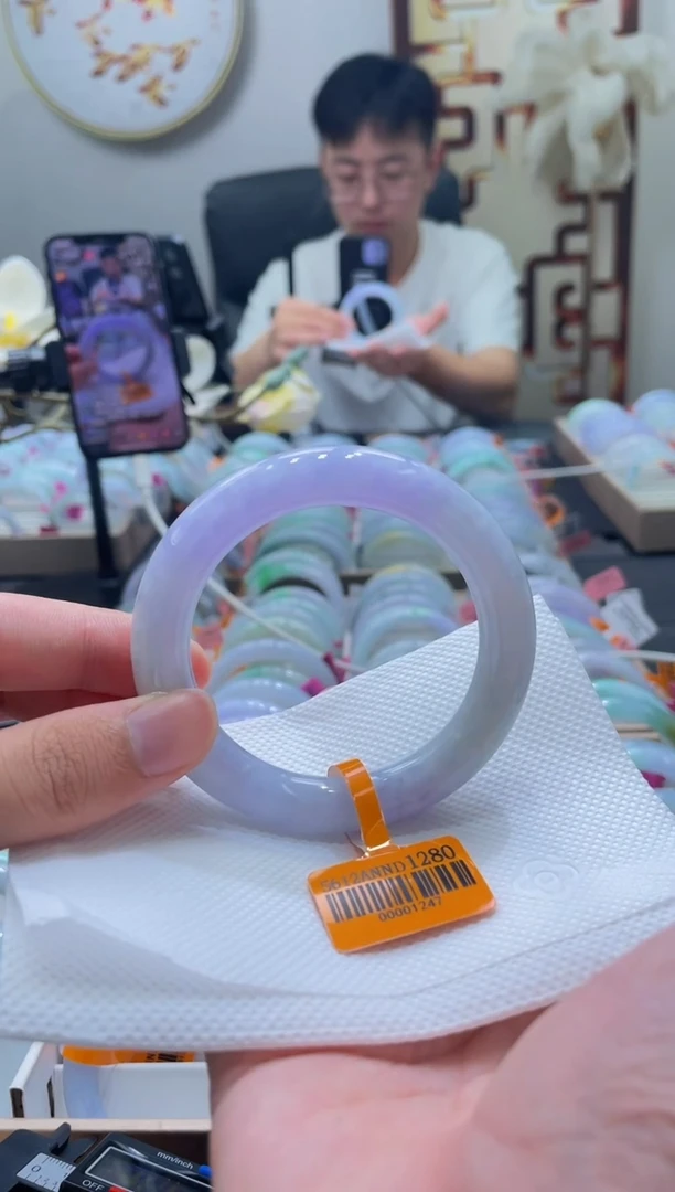 未镶嵌手镯翡翠134-56