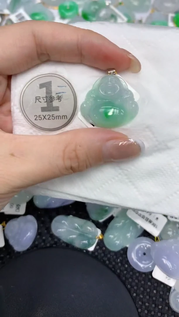 颈饰18K金镶嵌翡翠11111111
