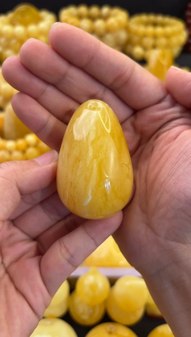 蜜蜡颈饰未镶嵌俄料虎皮浓蜡妖花水滴