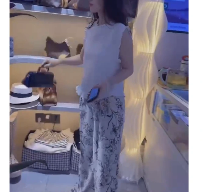 2025夏季时尚潮流百搭精品女装心Yn24