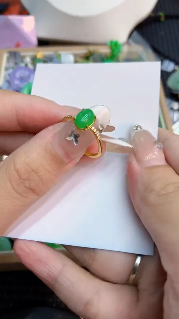 翡翠未镶嵌吊坠(不含链)1