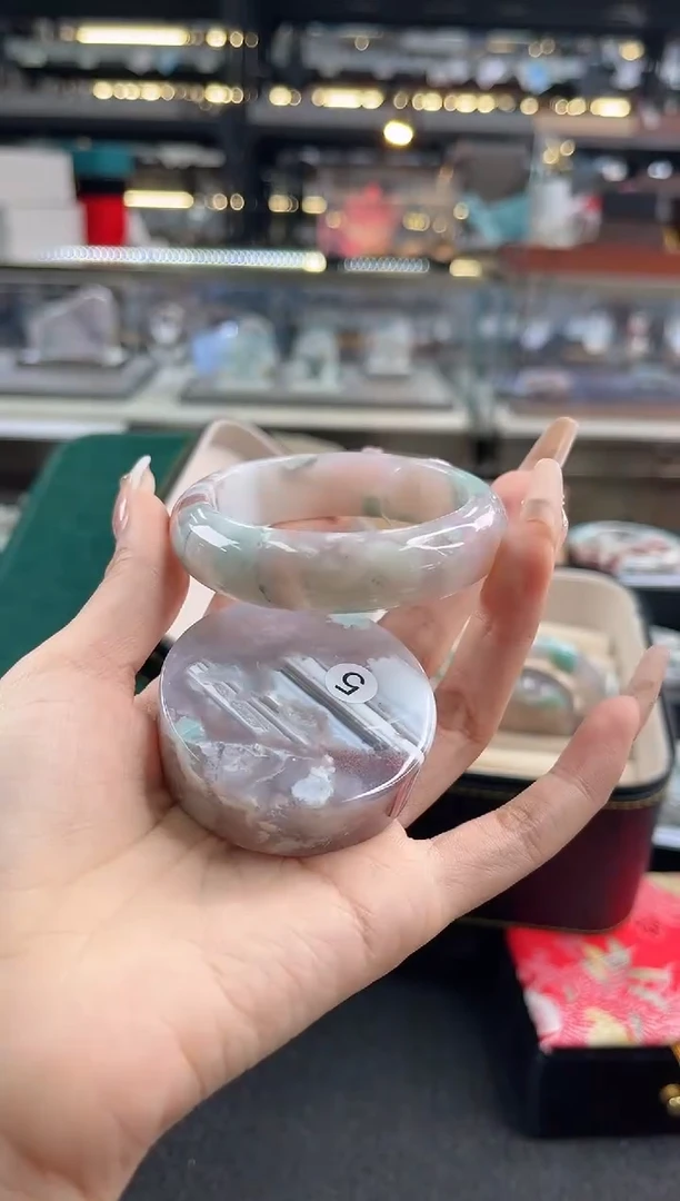 未镶嵌手镯石英质玉53圈口（赠品镯心）S974116