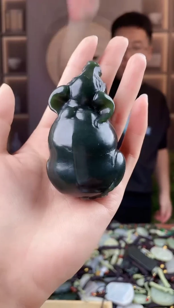 未镶嵌和田玉挂件拍一发一，