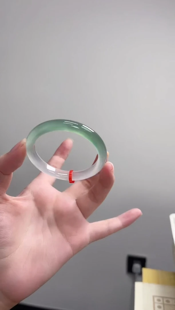 手镯玛瑙/玉髓未镶嵌51-52窄条