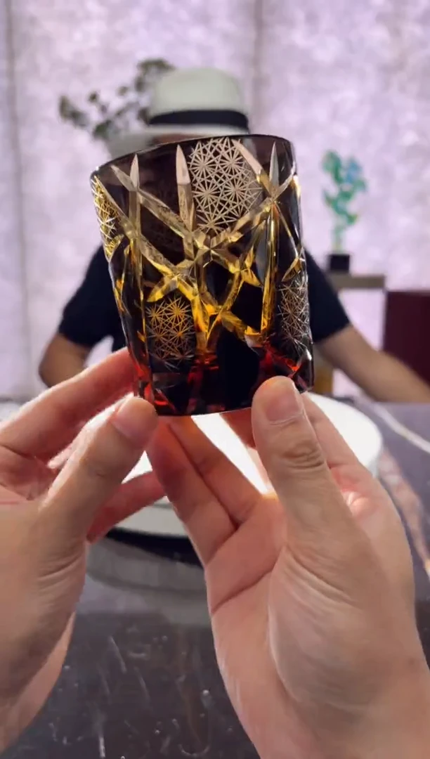 摆件紫金色闪电威士忌杯