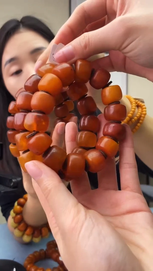 琥珀未镶嵌珠宝奇石T040 16微瑕植物珀假一罚十，多样性发一件