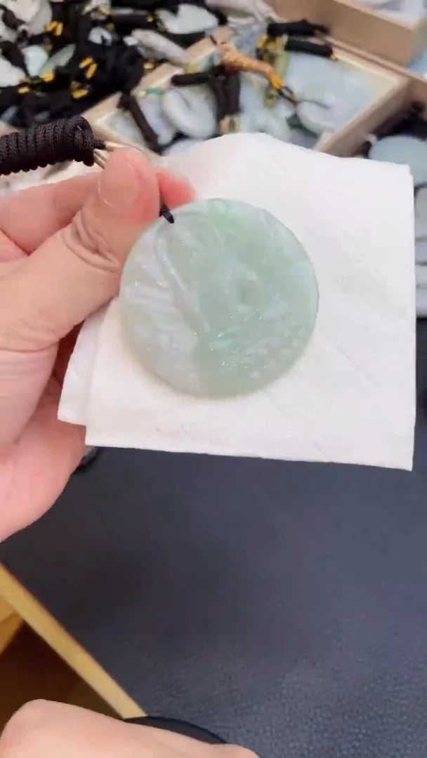 颈饰未镶嵌翡翠天然缅甸翡翠A货191