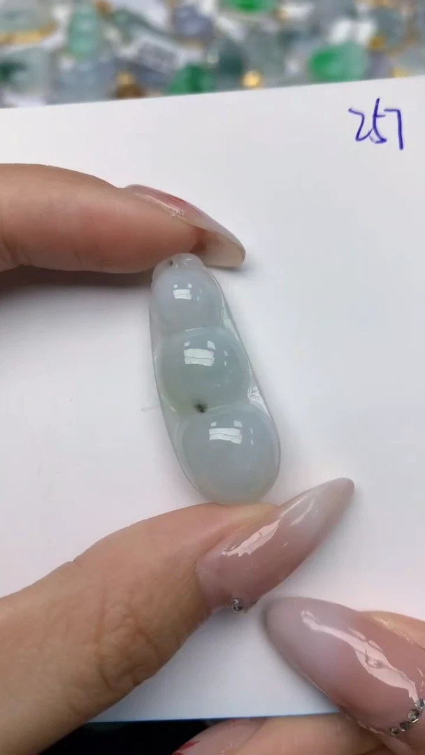 【闪购商品】翡翠颈饰未镶嵌 天然翡翠A货