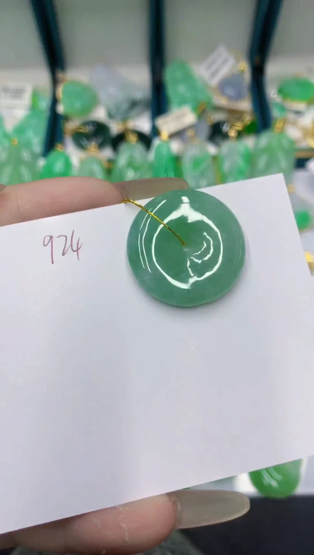 颈饰未镶嵌翡翠111111