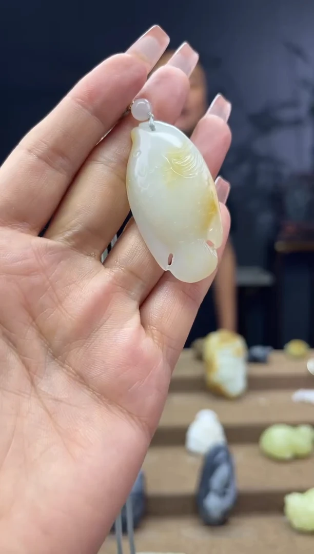 颈饰未镶嵌和田玉1