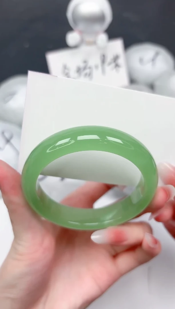 未镶嵌手镯石英质玉290-58.2