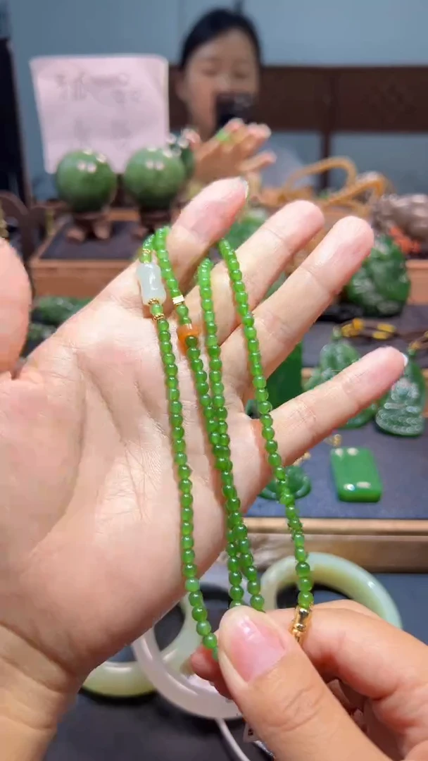 颈饰未镶嵌和田玉（碧玉）1多样性发一
