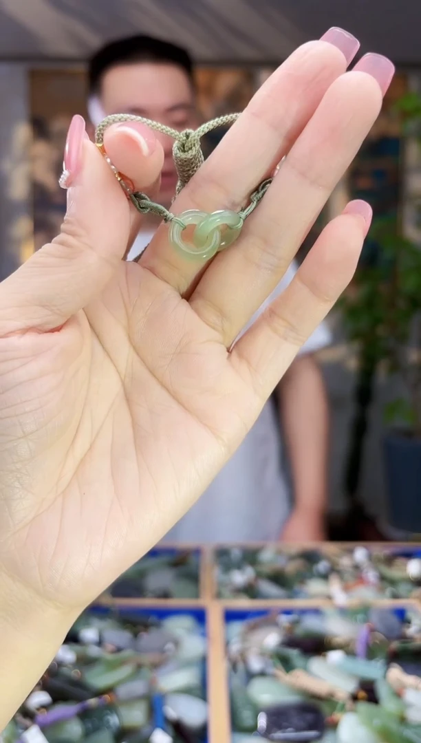 和田玉未镶嵌挂件拍一发一