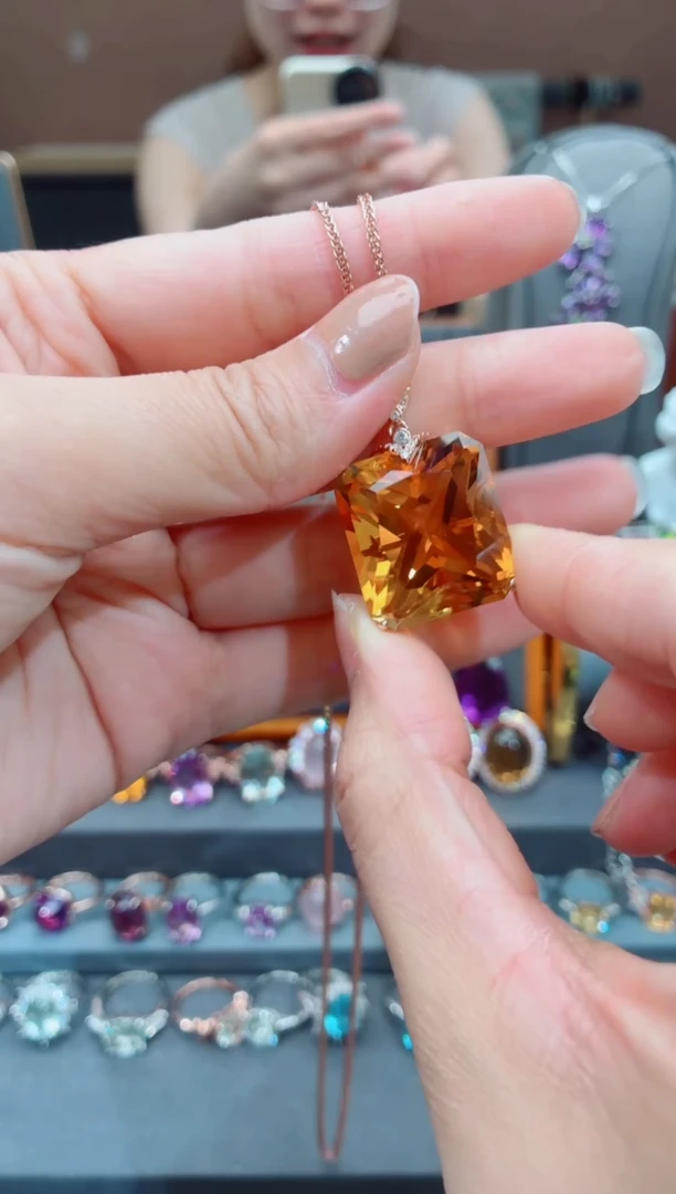 银S925镶嵌吊坠(赠链)黄晶黄晶吊坠