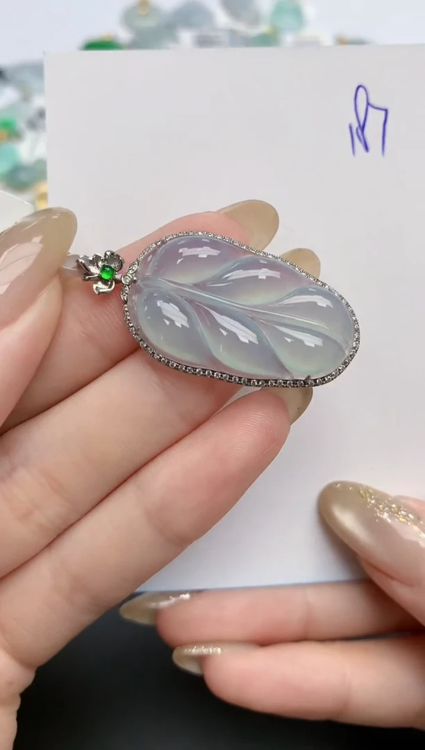 【闪购商品】翡翠颈饰18K金镶嵌天然缅甸翡翠A货