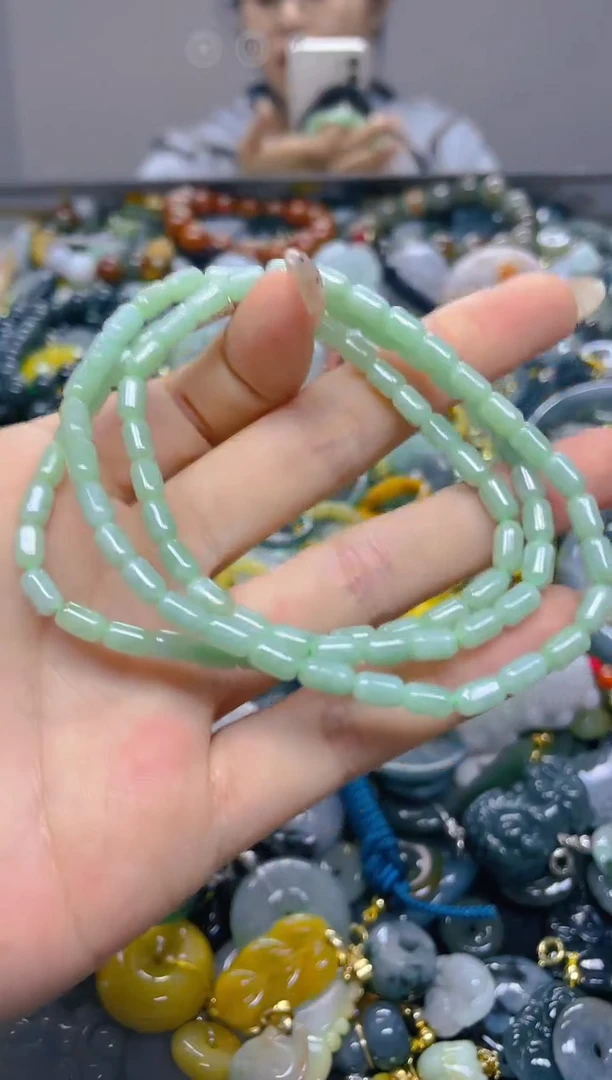 颈饰未镶嵌翡翠5MM/ N /翡翠A货，一件也是批发价