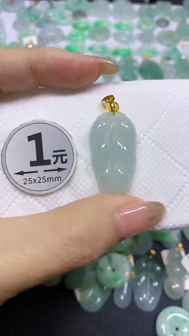 颈饰未镶嵌翡翠天然翡翠A货