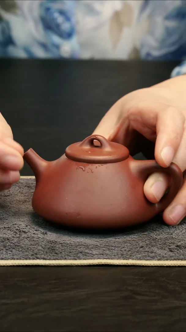 茶壶紫砂底槽清子冶石瓢微瑕