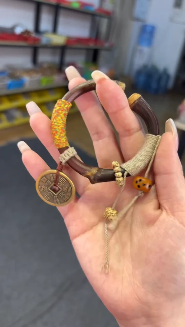 【闪购商品】菩提根/象牙果吊坠 藏式手编鸡血藤镯