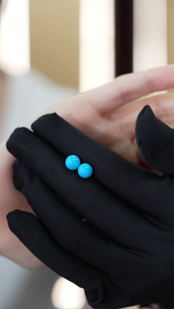 18K金镶嵌绿松石耳饰秒拍号77