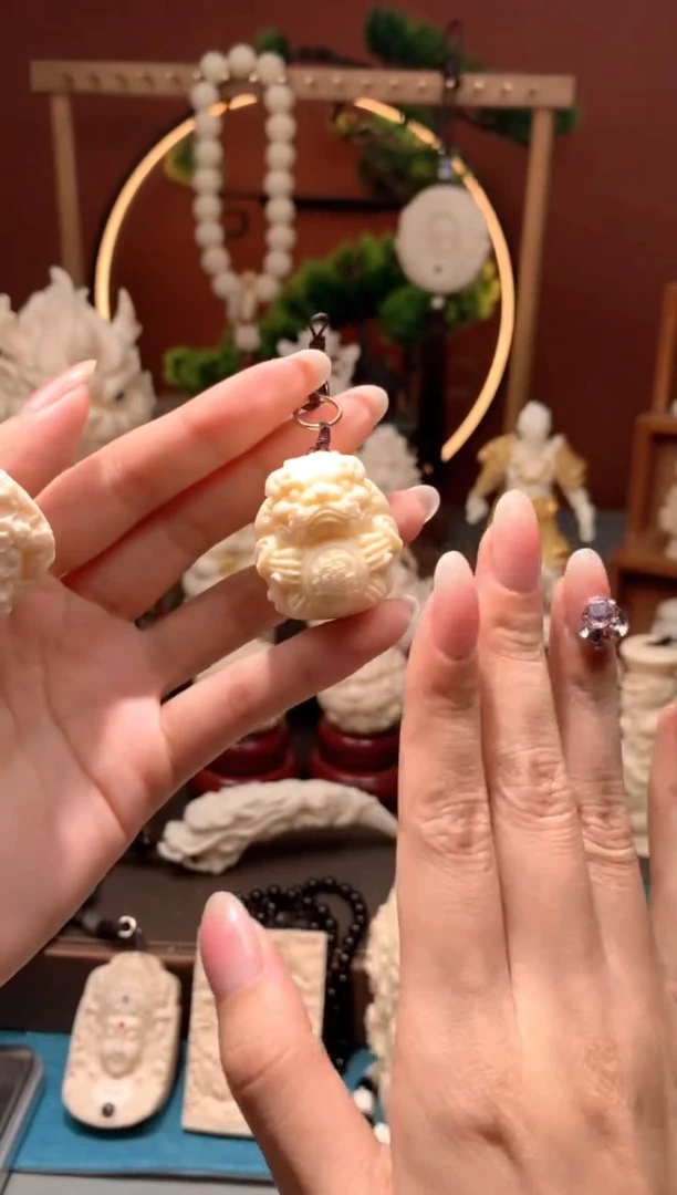菩提根/象牙果把件小白钥匙扣