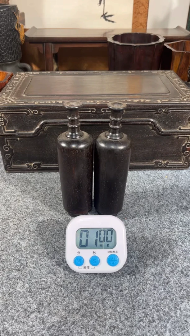 【闪购商品】贡木非常漂亮大气的一对罐子