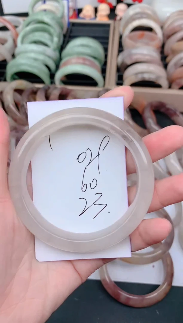 未镶嵌手镯石英质玉029