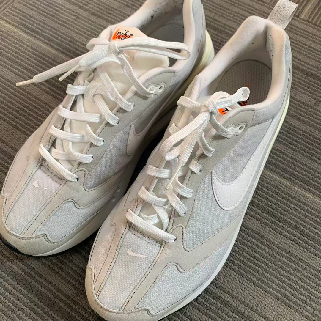 (瑕疵慎拍)Nike/耐克织物合成革休闲跑步鞋 男DJ3624-002-42.5