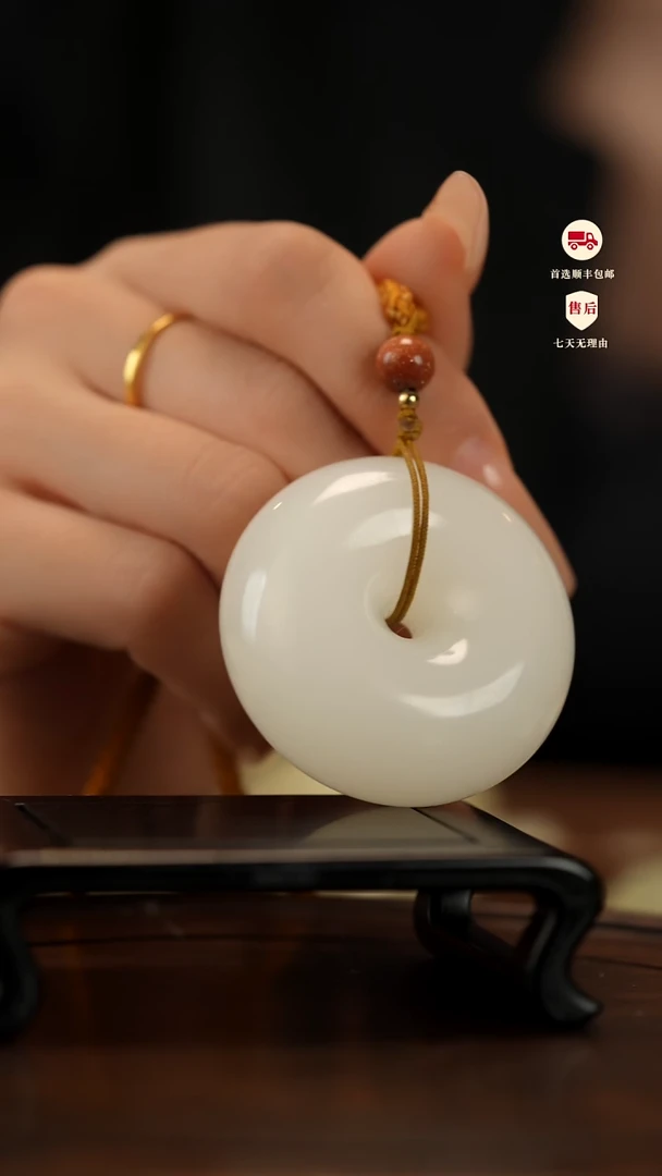 云南石荔枝白雕刻：平安扣手把件挂件