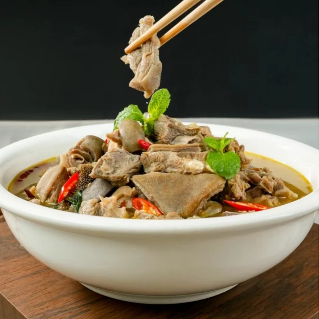 云南秘境山窝黑山羊羊肉羊腩肉新鲜