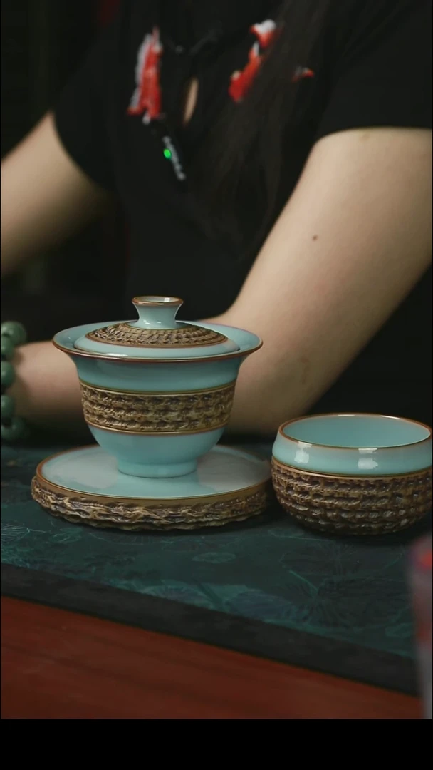 用****8元宝盖碗 跳刀 圆融杯 开片  一级品