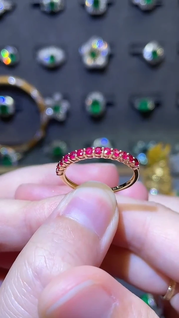 红宝石戒指18K金镶嵌0.45ct