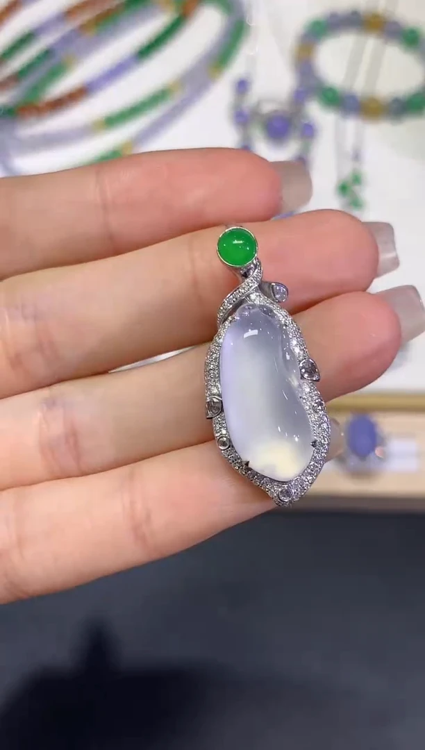 【闪购商品】翡翠颈饰18K金镶嵌团购41