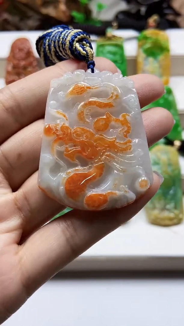颈饰未镶嵌翡翠翡翠A货