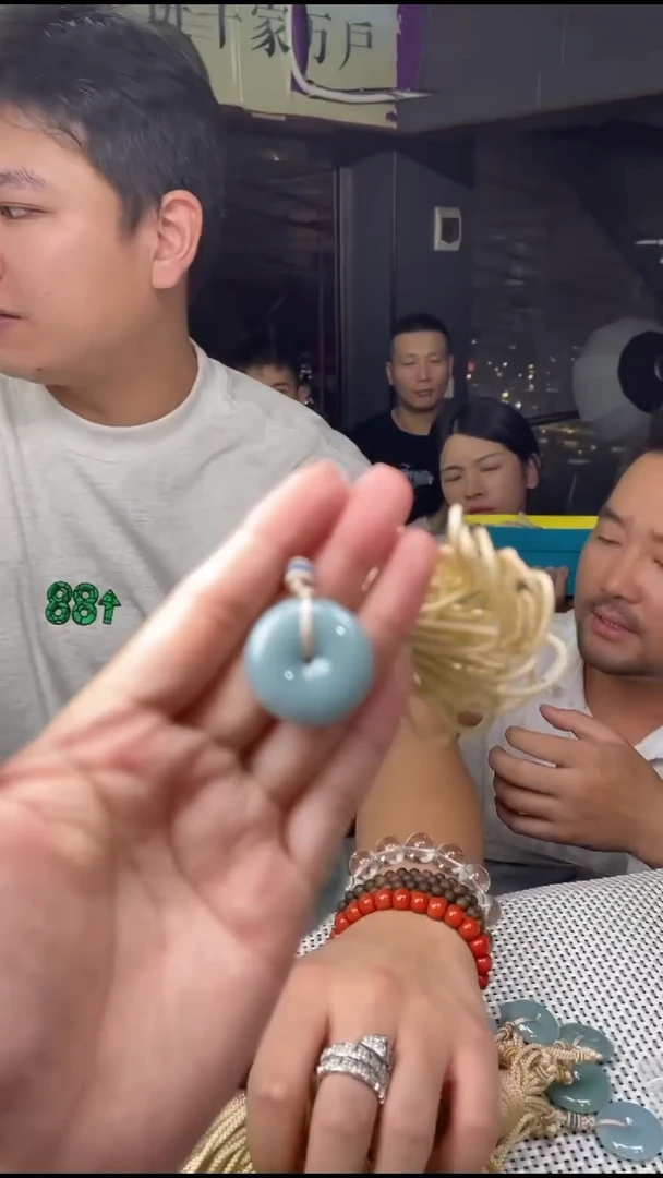 翡翠未镶嵌颈饰38490T14-3N06-多样性/发一件